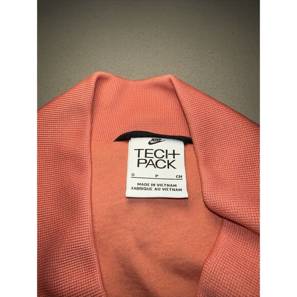 $180 Nike Sportswear Tech Pack Bomber Jacket DM6940-827 Madder Root Men’s Small - Picture 2 of 10